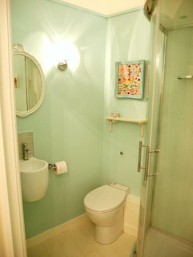Bed and Breakfast L'Arbre D'Ange Montmorillon Exterior foto