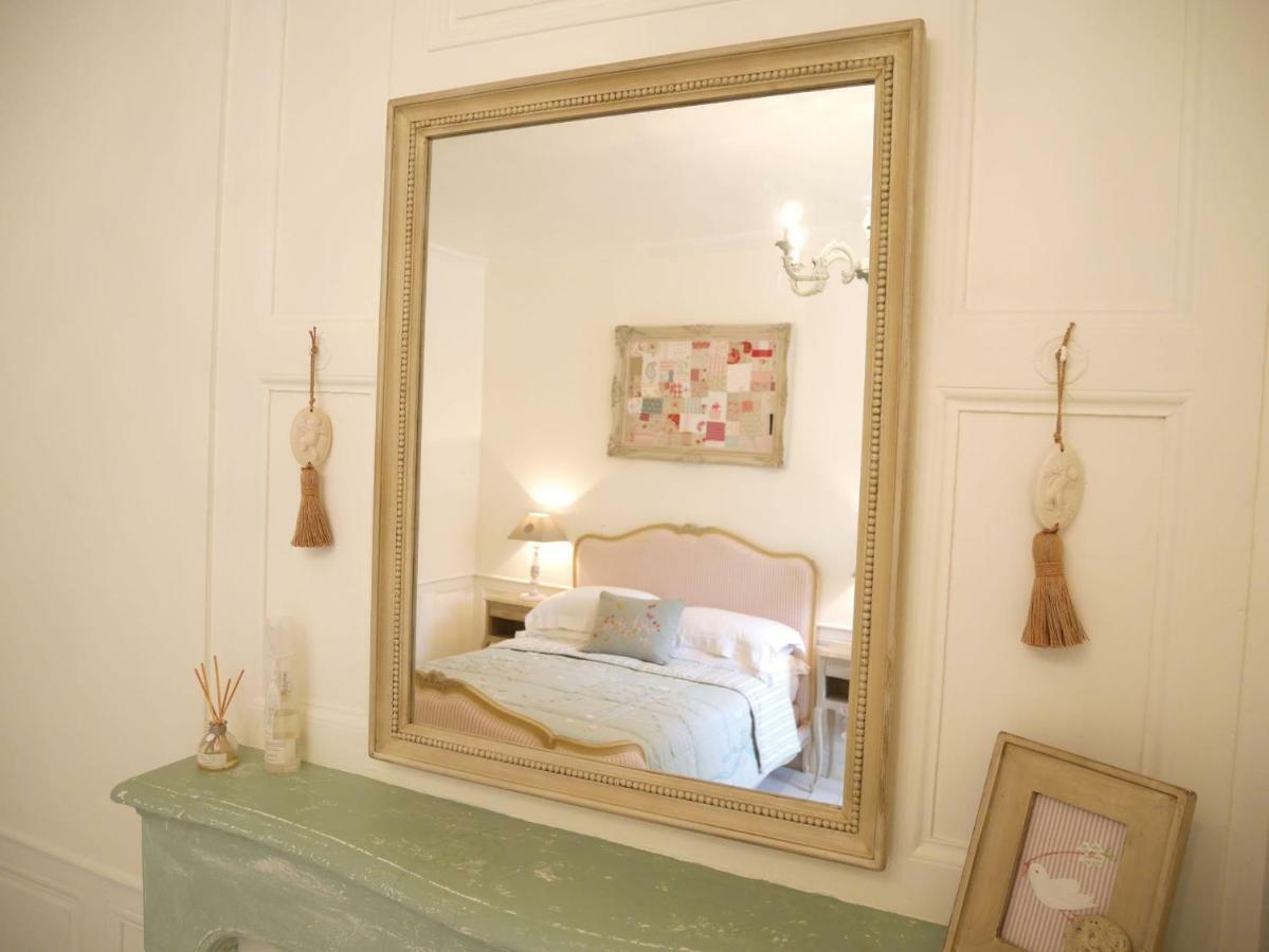 Bed and Breakfast L'Arbre D'Ange Montmorillon Exterior foto