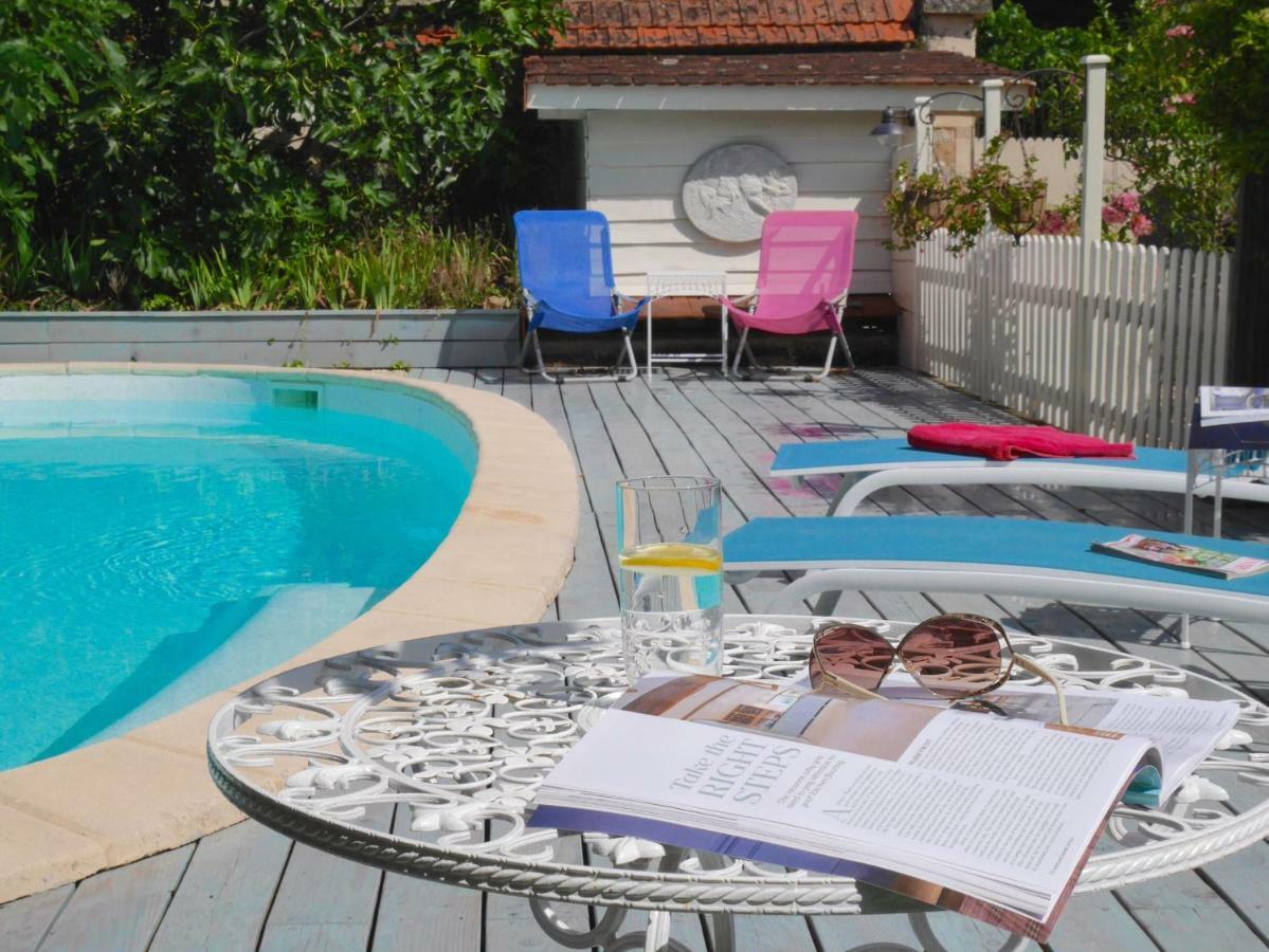 Bed and Breakfast L'Arbre D'Ange Montmorillon Exterior foto