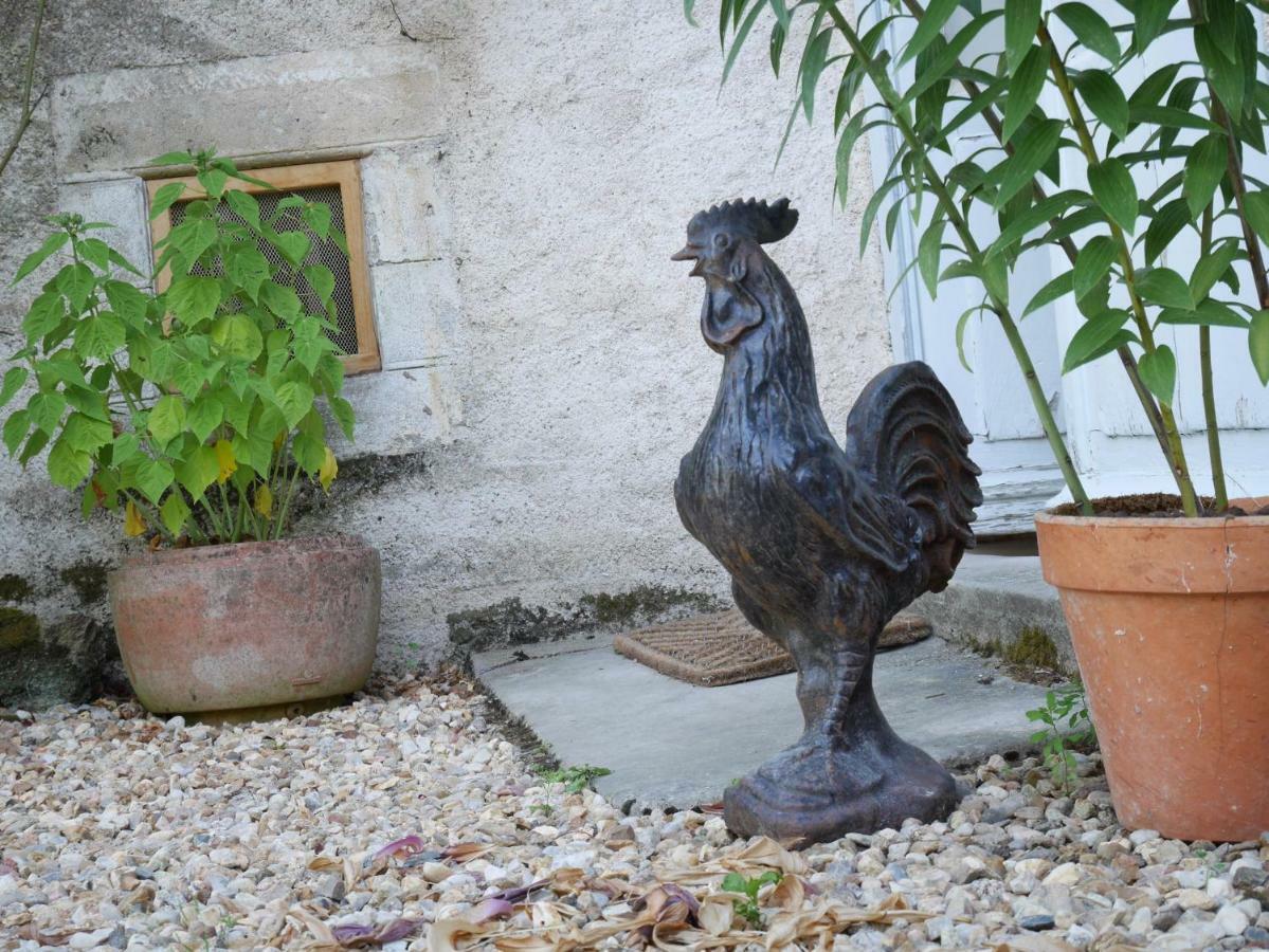 Bed and Breakfast L'Arbre D'Ange Montmorillon Exterior foto